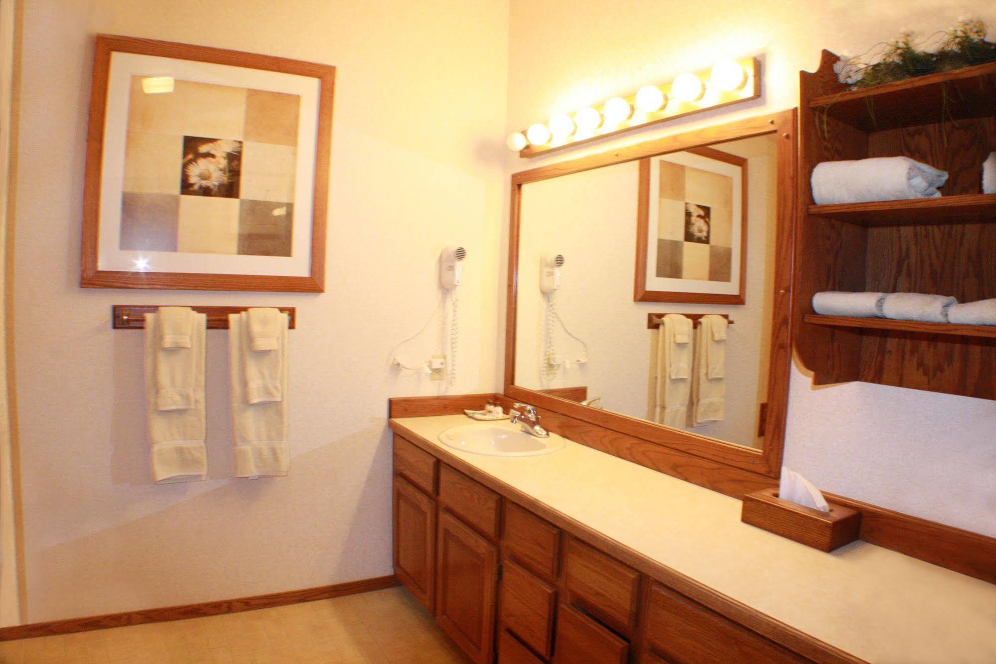 The Ranch At Ucross Hotel Bagian luar foto